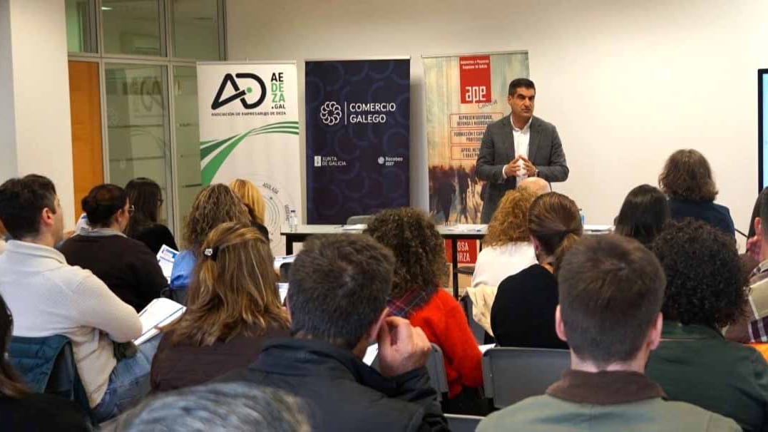 Fotografía que ilustra la noticia: A Xunta impulsa en Lalín a formación do comercio galego ante a dixitalización e a IA