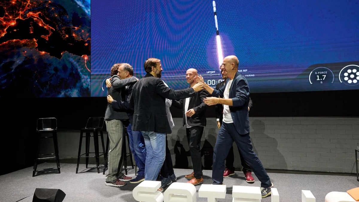 Fotografía que ilustra la noticia: Alén Space eleva a once los satélites para Sateliot y reduce a la mitad el tiempo de fabricación de cada unidad