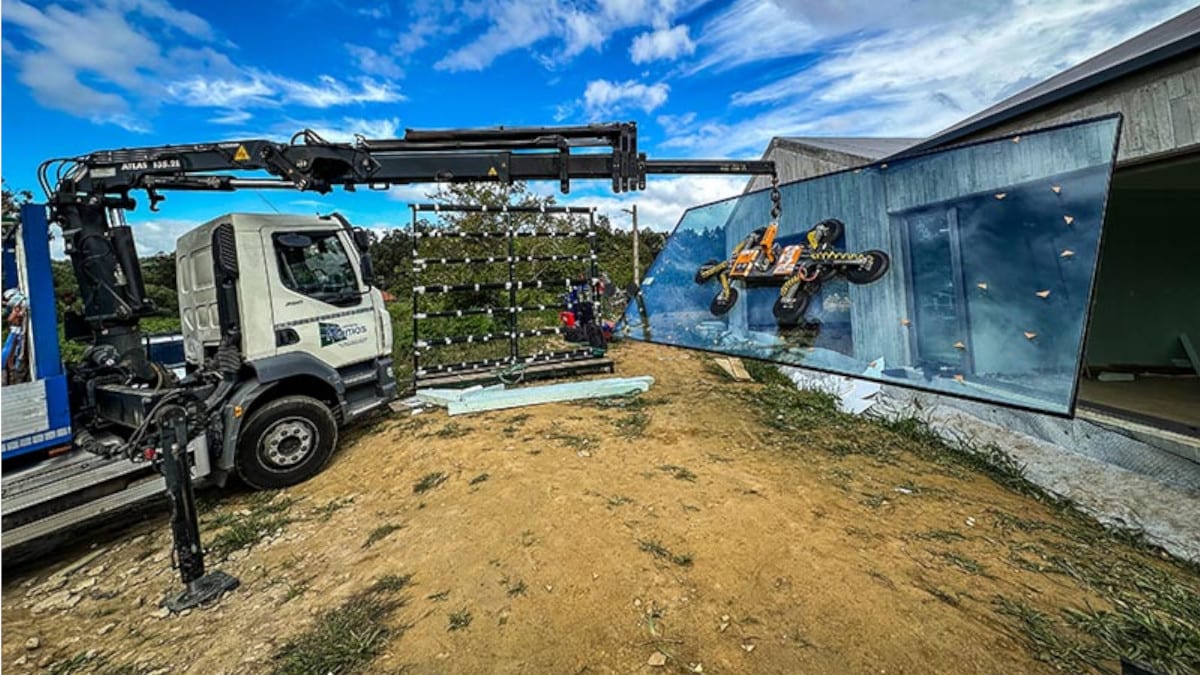 Fotografía que ilustra la noticia: Cristalería Ramos roza los 13 millones de facturación y supera los 80 empleados en O Pereiro de Aguiar