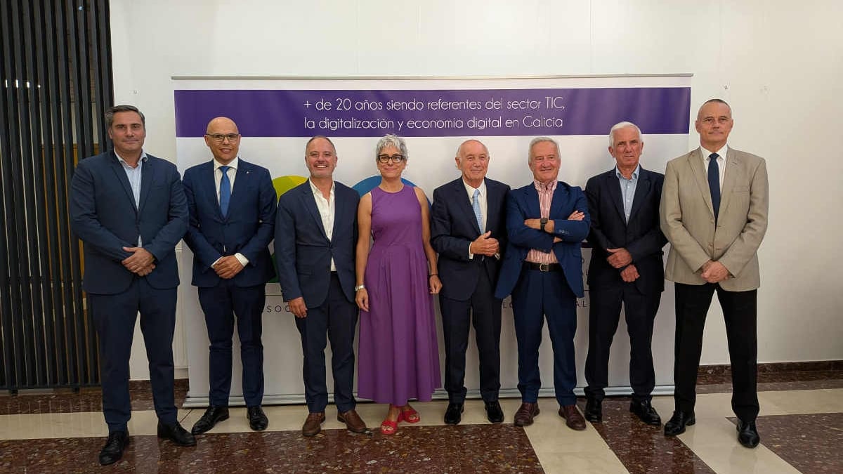 Fotografía que ilustra la noticia: Ineo celebra 20 años impulsando un sector TIC gallego que ya representa el 2,5% del PIB