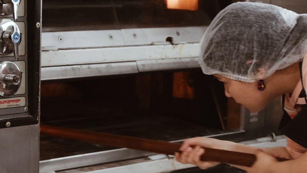 Fotografía que ilustra la noticia: La subida de la harina de hasta el 8% tensa la viabilidad de panaderías y pastelerías de Pontevedra