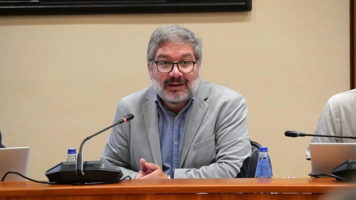 Fotografía que ilustra la noticia: O Parlamento galego reclama ao Goberno un reparto da cota de sardiña "proporcionado" ao número de barcos e tripulantes