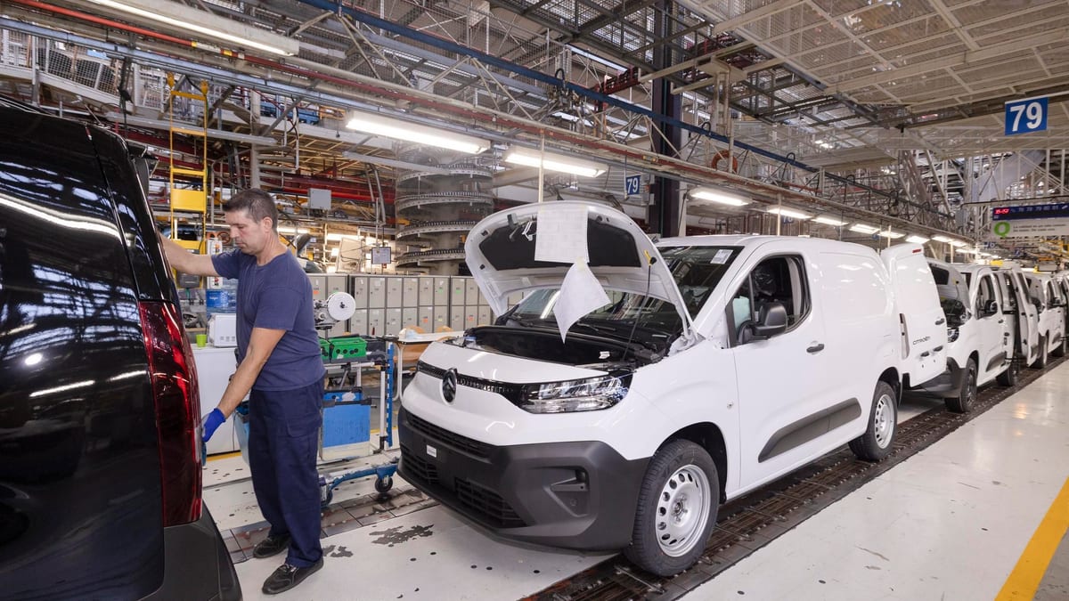 Fotografía que ilustra la noticia: Stellantis Vigo inicia la fase confidencial para definir el nuevo modelo que fabricará